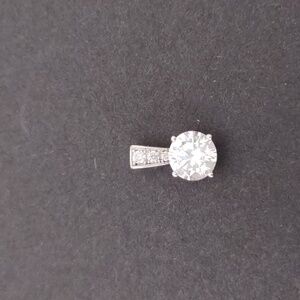Diamond Style Stud Pendant